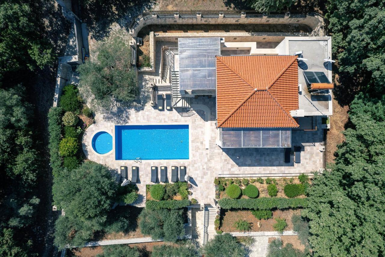 Vederi Estate Villa Exterior photo